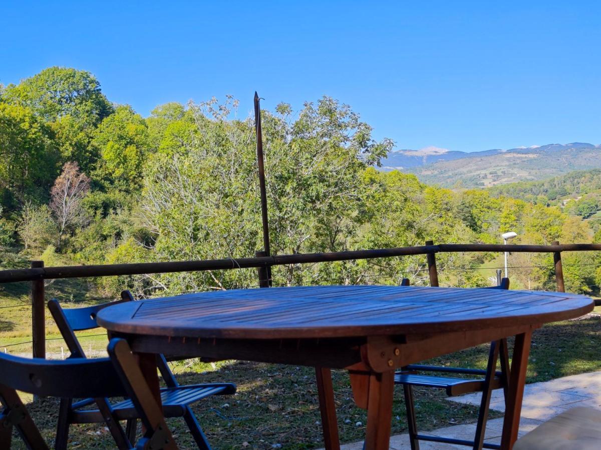 Els Tres Sols Villa Camprodon Eksteriør billede